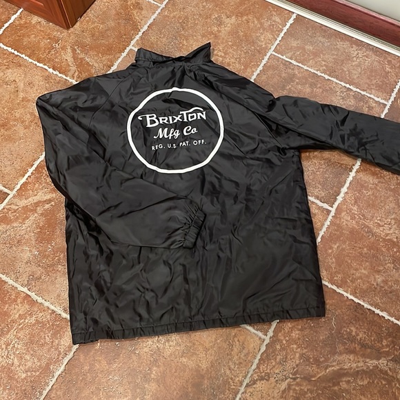 Men’s Jacket - Picture 2 of 3